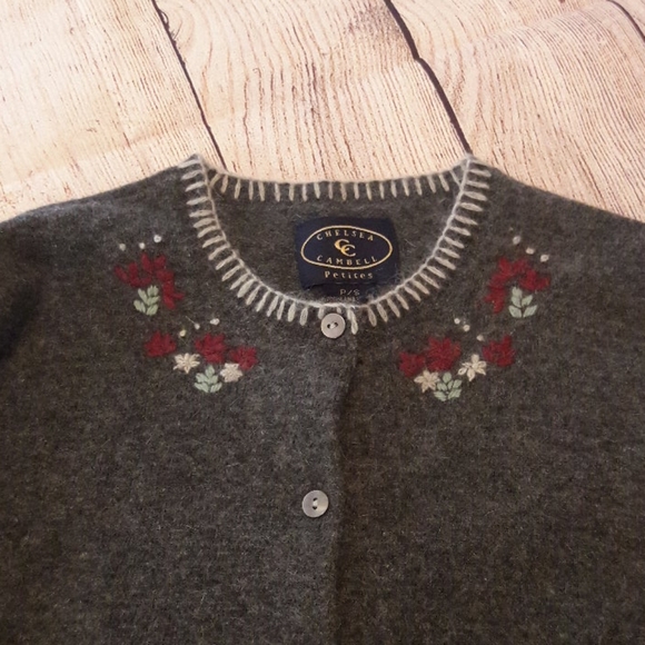 Chelsea Cambell Lambswool & Angora Cardigan - Picture 5 of 9